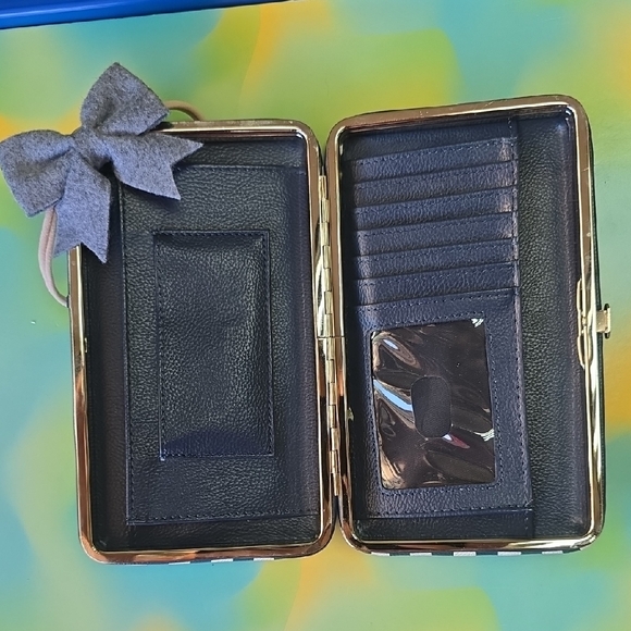 Striped Blue and White Clutch Bag With Matching Jewelry Bundle. All Included! - Picture 3 of 7